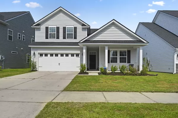 697 Redbud Lane, Summerville, SC 29486