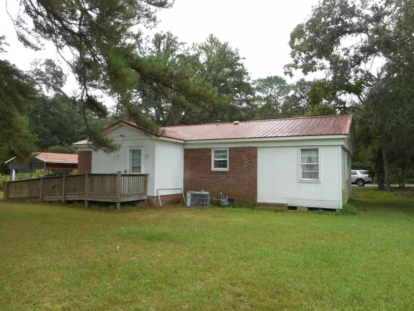 Walterboro, SC 29488,1108 Poplar St