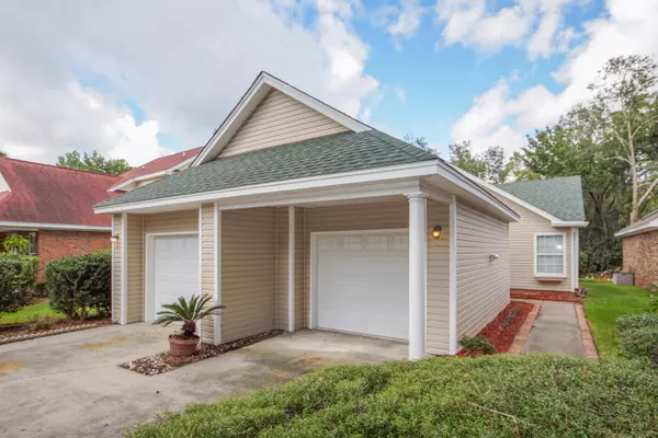 29 Martins Path, Charleston, SC 29414