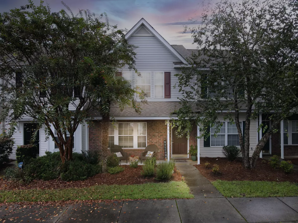 Summerville, SC 29483,201 Yellow Hawthorn Cir