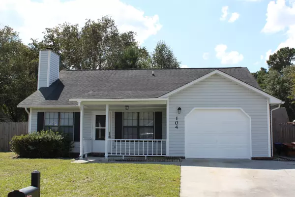 104 Felicia Ct, Summerville, SC 29486