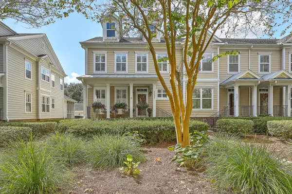 2233 Daniel Island Dr, Charleston, SC 29492