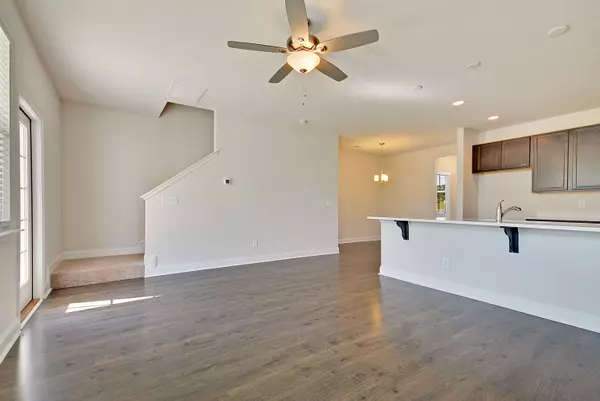 North Charleston, SC 29418,7772 Park Gate Dr