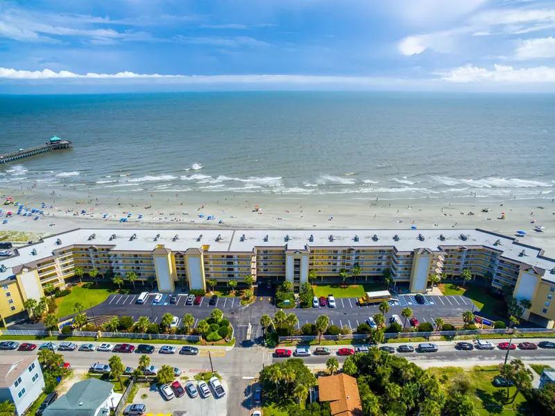 201 W Arctic Ave #106, Folly Beach, SC 29439