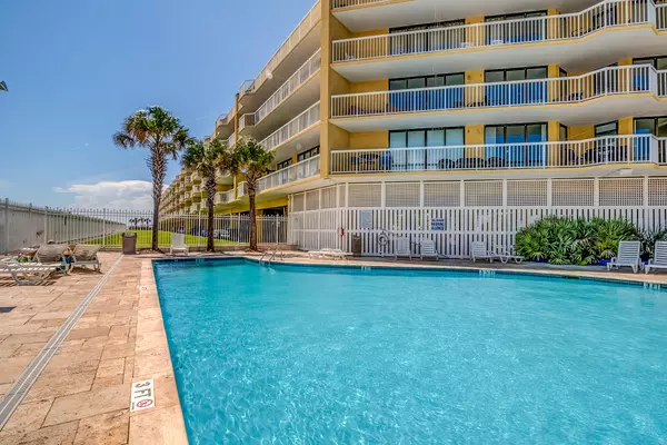 Folly Beach, SC 29439,201 W Arctic Ave #106