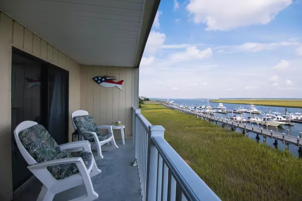 3701 Docksite Rd #216, Edisto Island, SC 29438