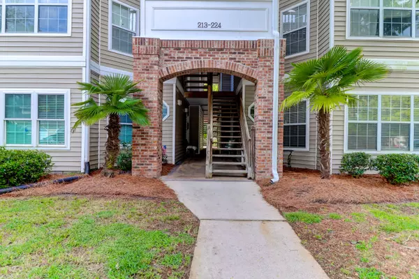 Summerville, SC 29485,188 Midland Pkwy #221