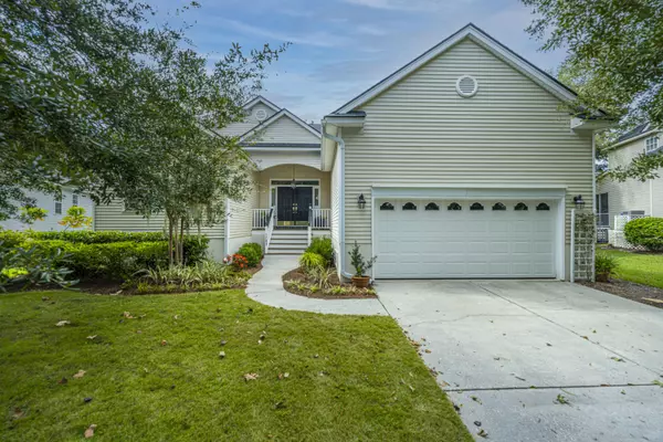 1285 Wisteria Wall Dr, Mount Pleasant, SC 29464