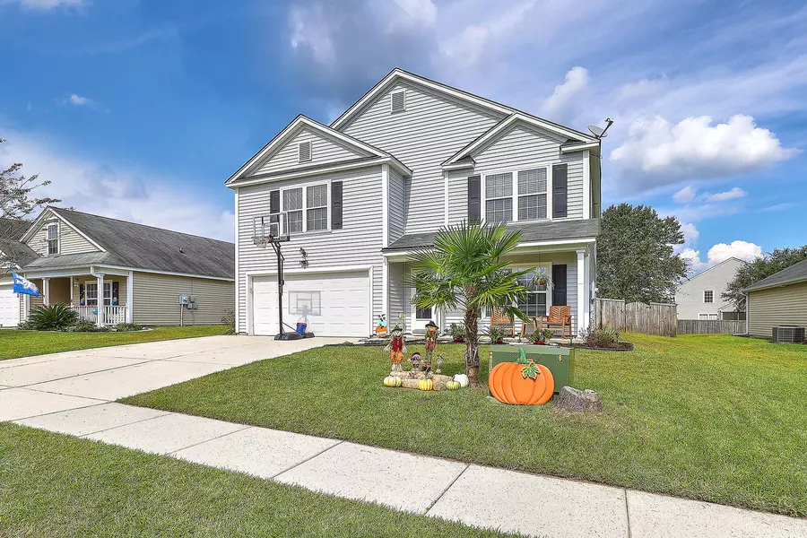 512 Evening Shade Dr, Moncks Corner, SC 29461