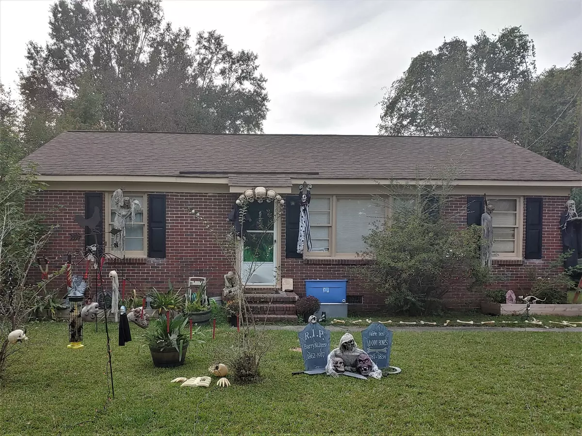 Goose Creek, SC 29445,439 Clarine Dr