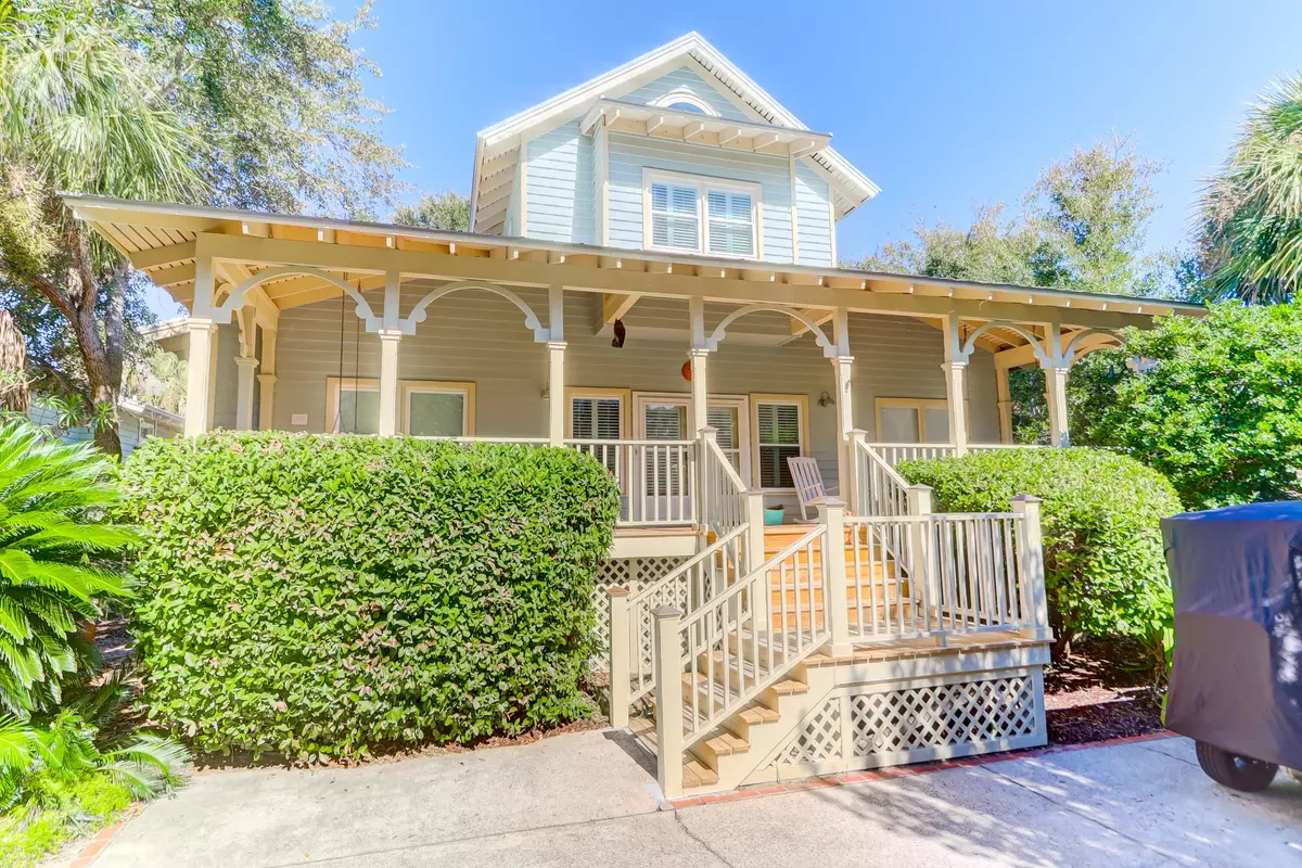 Isle Of Palms, SC 29451,74 Island Cottage Ct