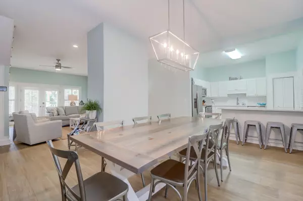 Isle Of Palms, SC 29451,74 Island Cottage Ct