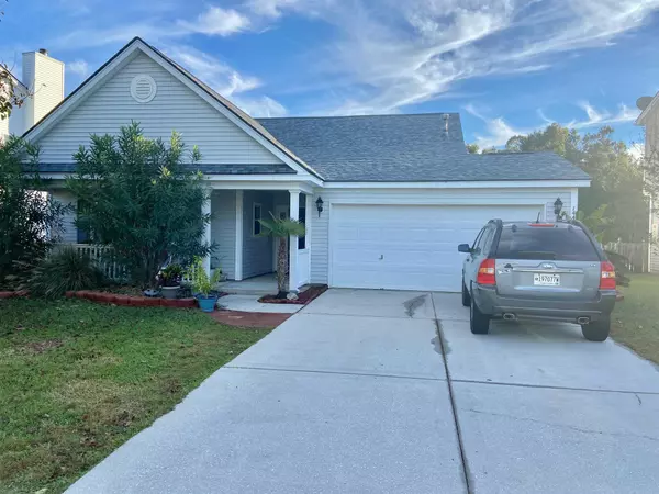 1447 Coopers Hawk Dr, Hanahan, SC 29410