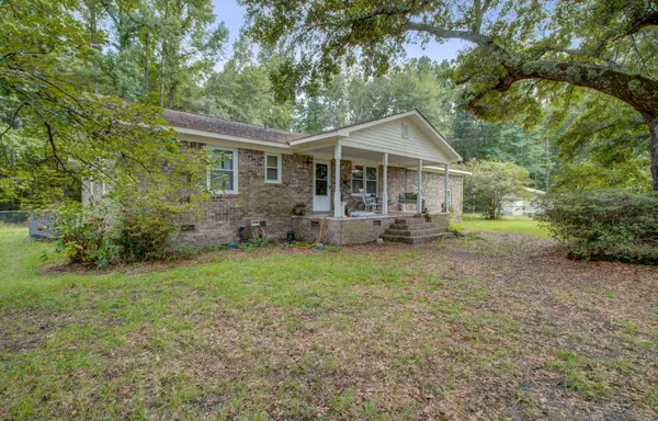 1507 Mudville Rd, Ridgeville, SC 29472