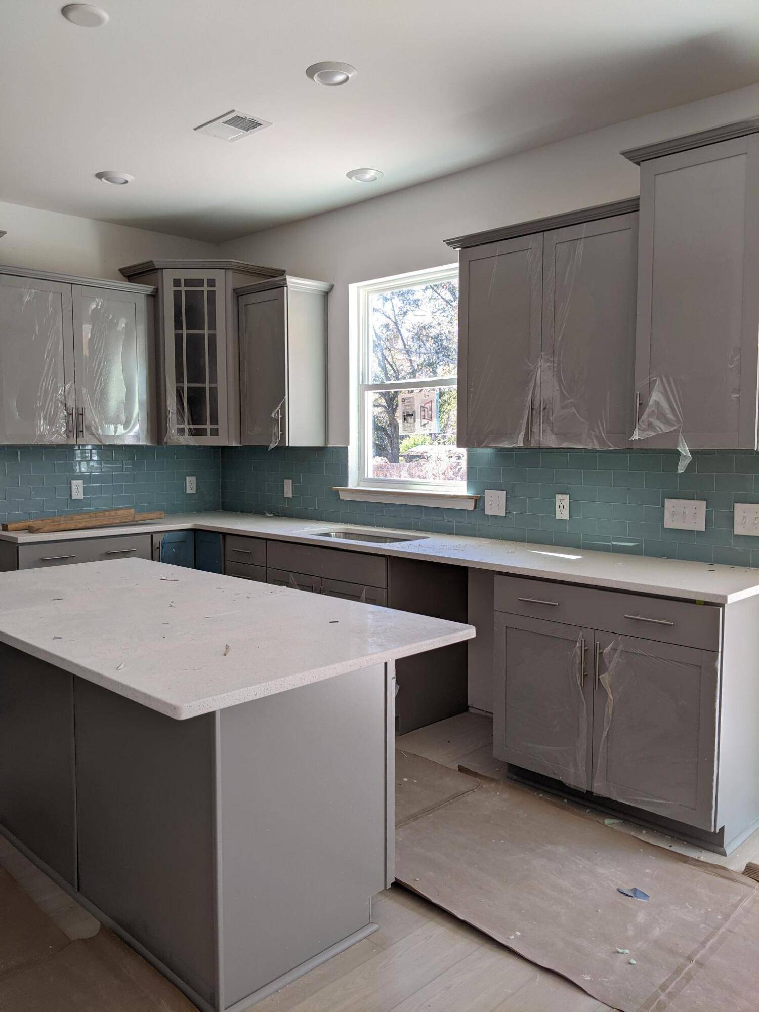 North Charleston, SC 29406,8705 Forte Dr