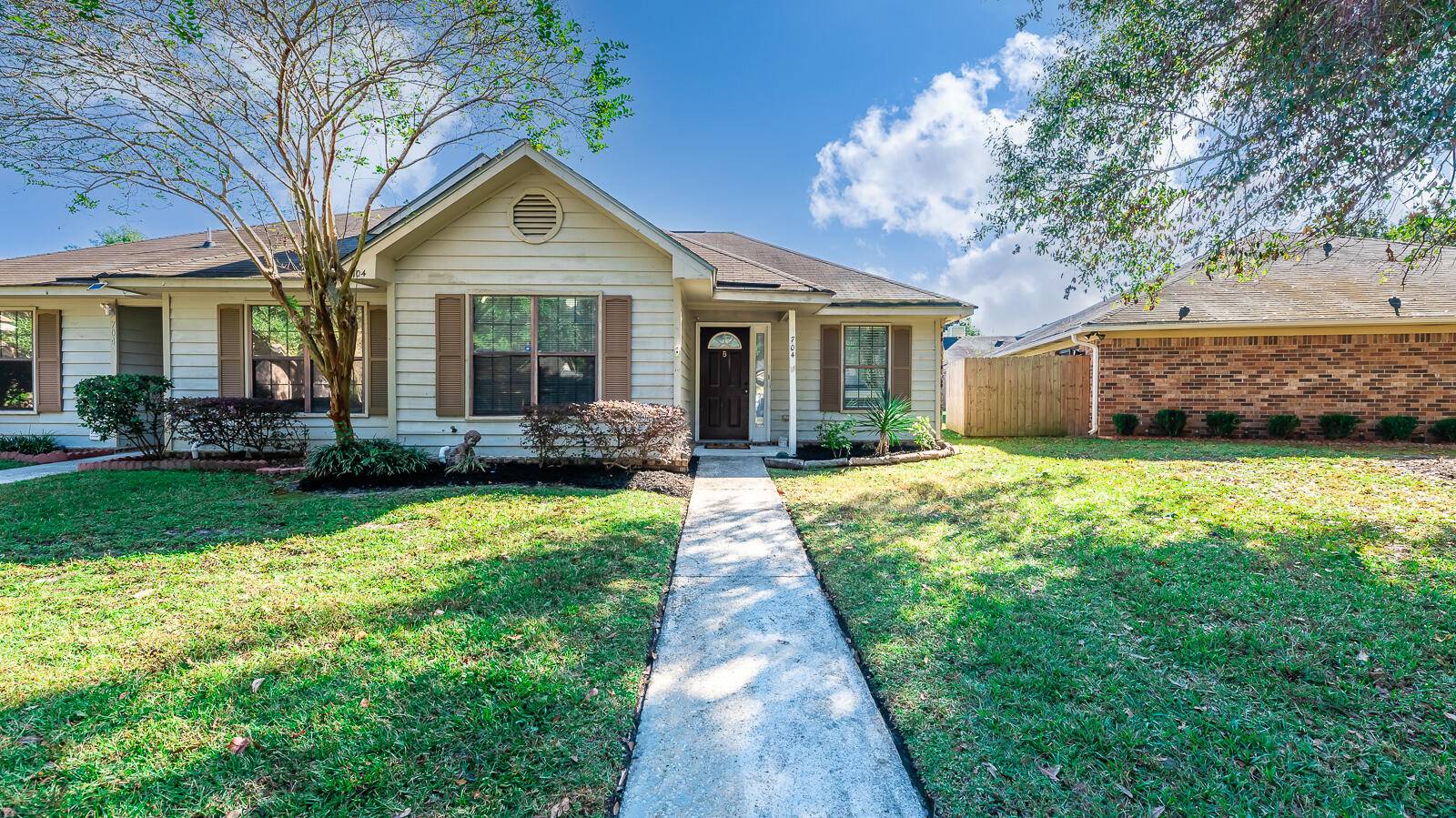 704 Temple Rd #B, Ladson, SC 29456