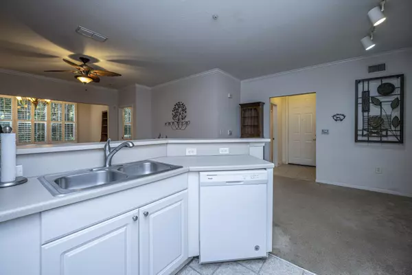 Johns Island, SC 29455,60 Fenwick Hall Aly #315