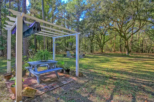 Ravenel, SC 29470,5913 Drayton St