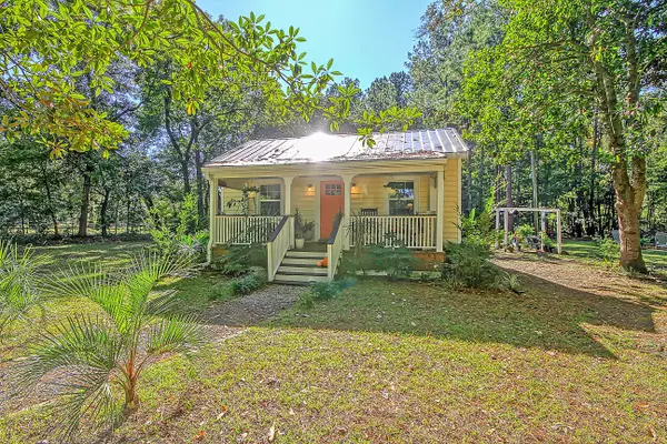 Ravenel, SC 29470,5913 Drayton St