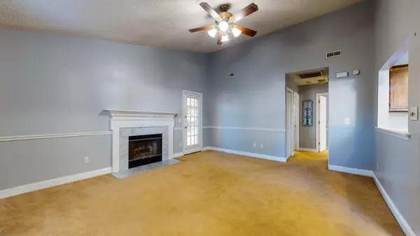 North Charleston, SC 29406,8549 S Waccamaw Ct