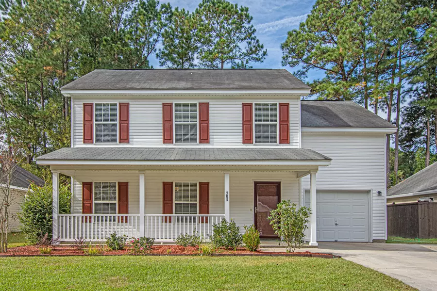 205 Trickle Dr, Summerville, SC 29483