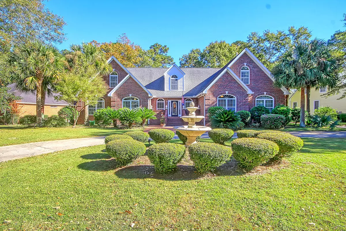 North Charleston, SC 29420,8610 W Fairway Woods Dr