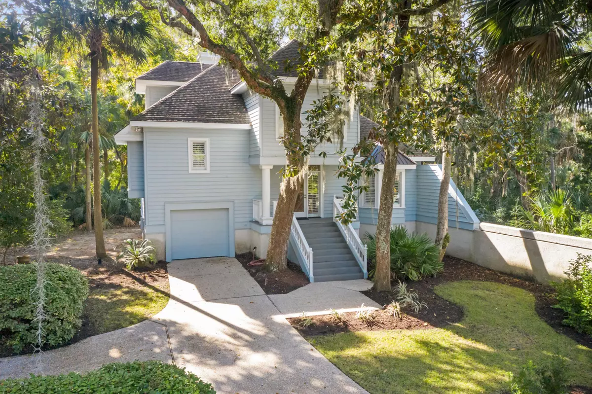 Kiawah Island, SC 29455,83 Wax Myrtle Ct