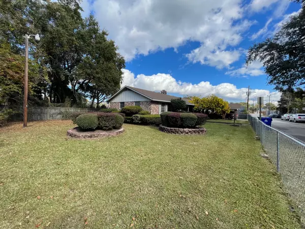 Charleston, SC 29407,1220 Hobart Ave