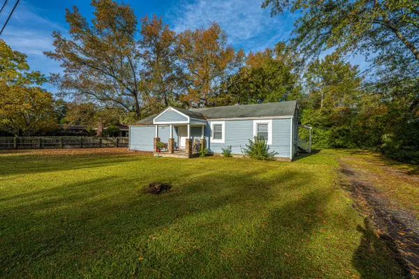 Summerville, SC 29483,806 N Magnolia St #A & B