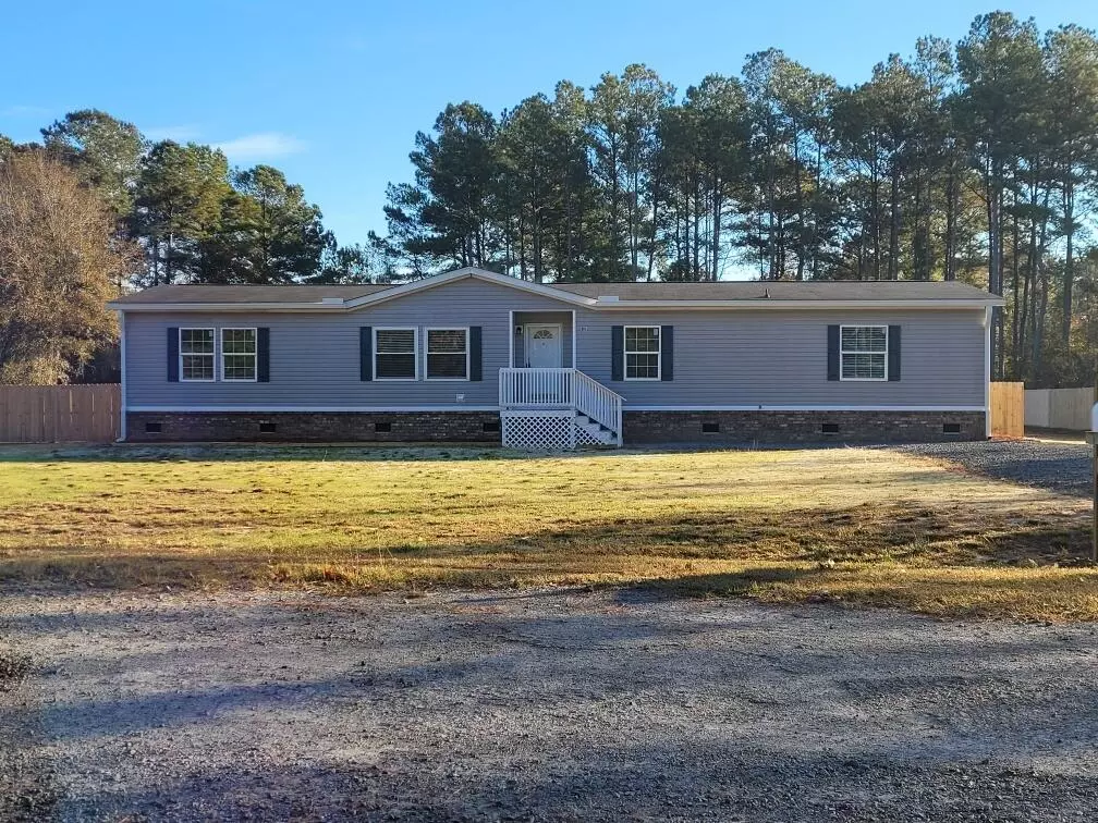 Huger, SC 29450,904 Blissful Ln