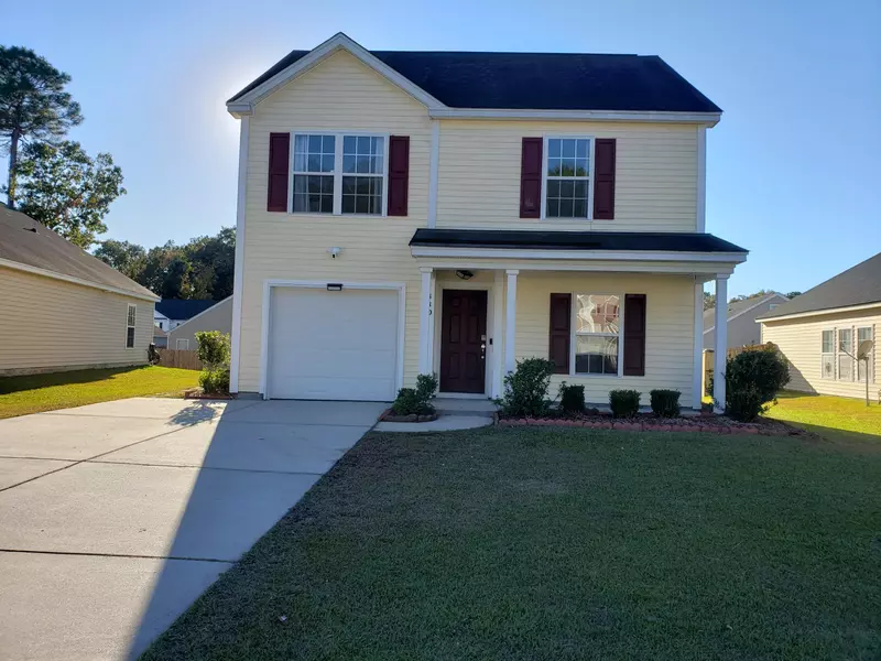 110 Larkspur Dr, Goose Creek, SC 29445