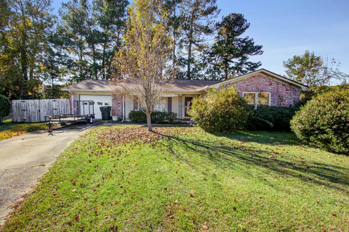 Goose Creek, SC 29445,104 Hampton Ct