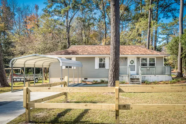 100 Lakeside Dr, Walterboro, SC 29488