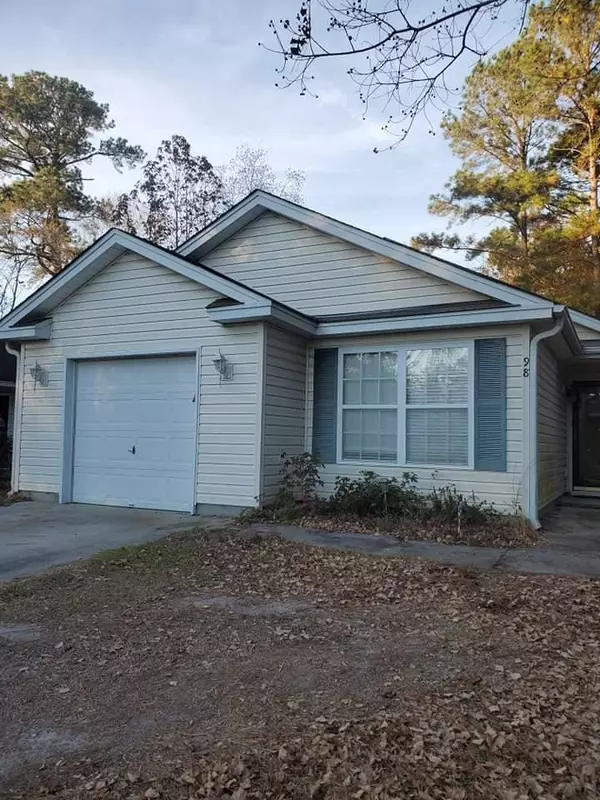 98 Lucy Dr, Goose Creek, SC 29445