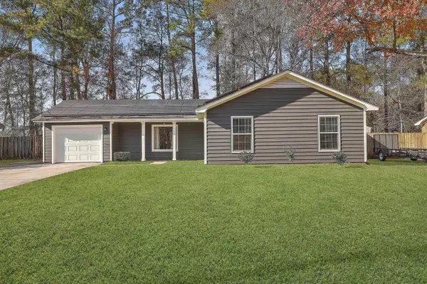 450 Longleaf Dr, Summerville, SC 29483