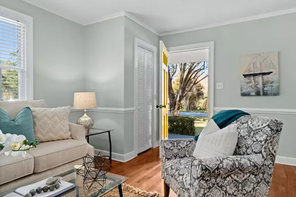 Hanahan, SC 29410,1008 Riverview Dr