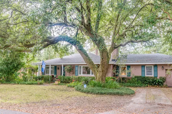 715 N Godfrey Park Pl, Charleston, SC 29407