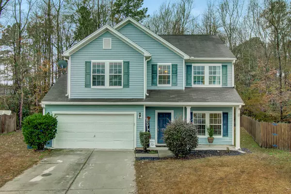 223 Chipping Sparrow Dr, Summerville, SC 29485