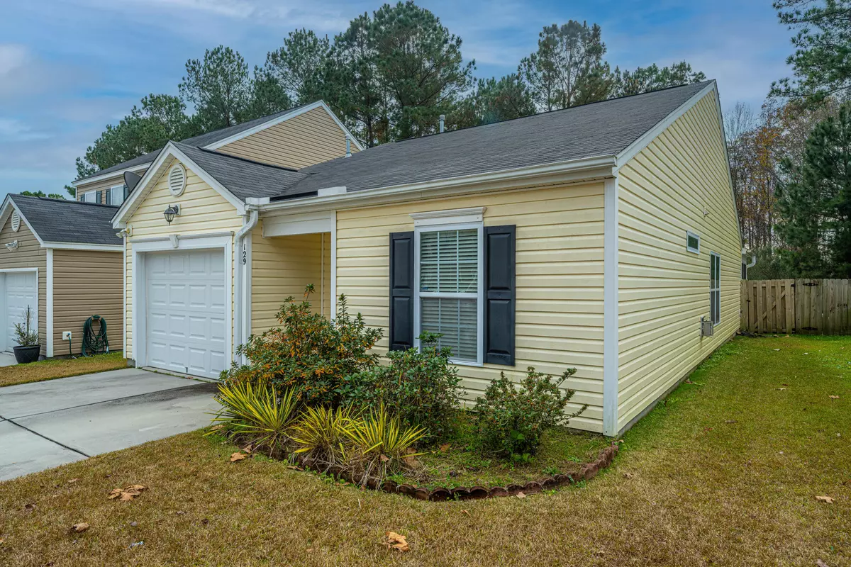 Summerville, SC 29485,129 Coosawatchie St