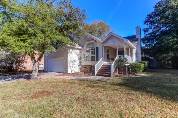 Mount Pleasant, SC 29464,848 Tamarack Pine Ct