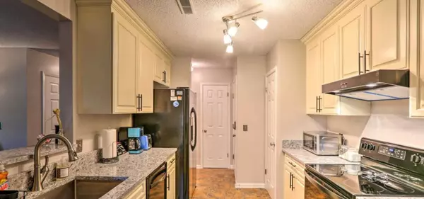 Mount Pleasant, SC 29464,1196 Village Creek Ln #308