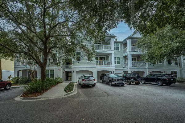 Johns Island, SC 29455,60 Fenwick Hall Allee #321