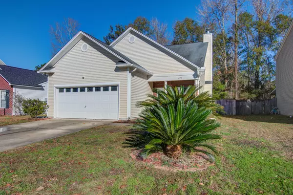 220 Island Green Rd, Goose Creek, SC 29445