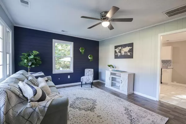 Hollywood, SC 29449,6247 Hollywood Dr