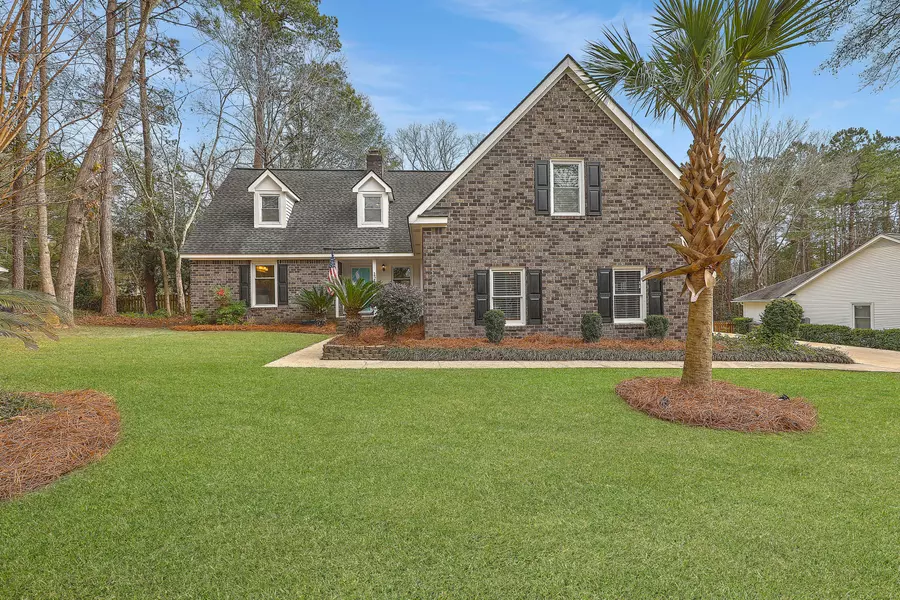 123 King Charles Cir, Summerville, SC 29485