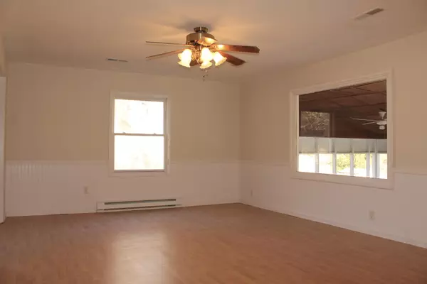 Saint Stephen, SC 29479,115 Happy Lane