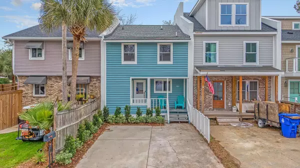 Mount Pleasant, SC 29464,950 Myrtle Ct