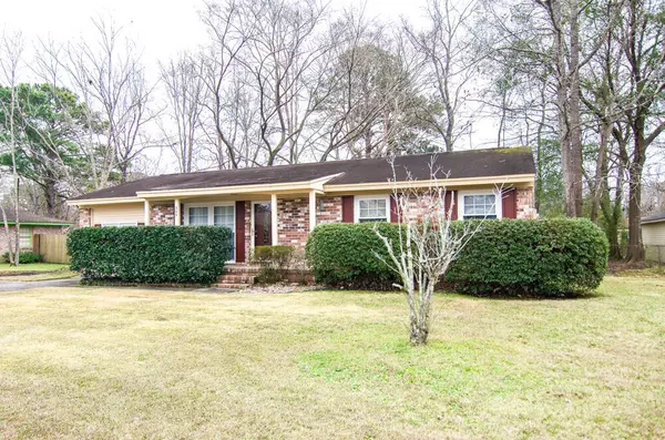 303 Holly Ave, Goose Creek, SC 29445