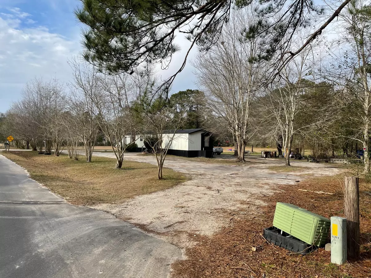 Harleyville, SC 29448,124 Hilton St