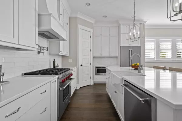 Charleston, SC 29492,2717 Waker St